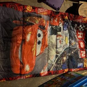 Lightenint McQueen sleeping bag (more toddler size)